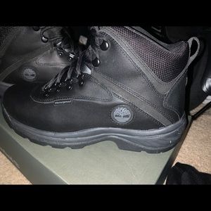 Timbering mid ankle boots